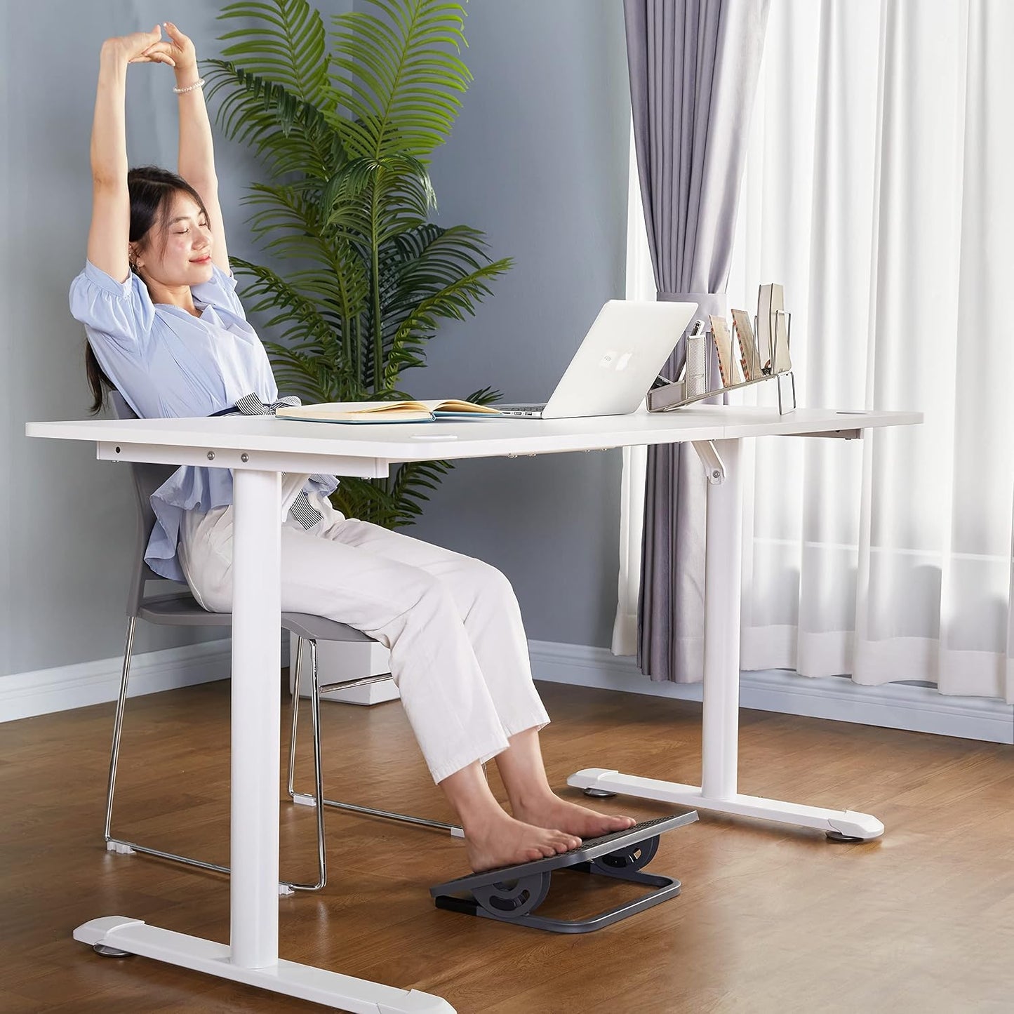 EUREKA ERGONOMIC Tilt Adjustable Footrest, Foot Rest for Under Desk at Work with Massage Surface, Office Foot Rest Under Desk with 20 Degree Tilt No Locking, Metal Frame | 20° tilt adjustable foot rest with massage surface and sturdy metal frame,
