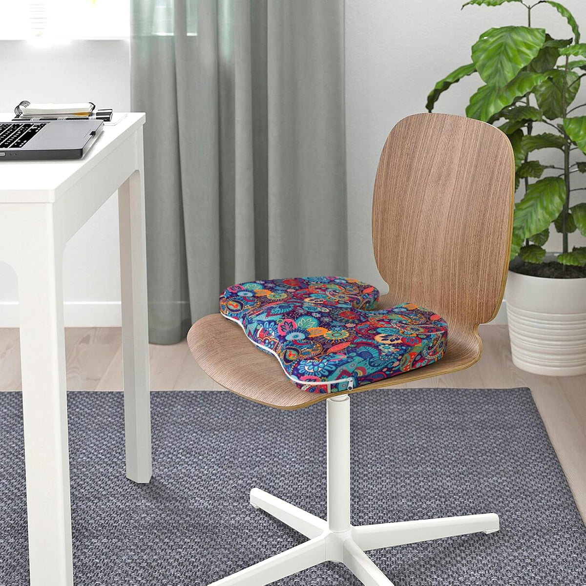 Tailbone Pain Relief Cushion, Memory Foam Seat Cushion for Coccyx Sciatica Pain Pressure Relief Office Desk Chair