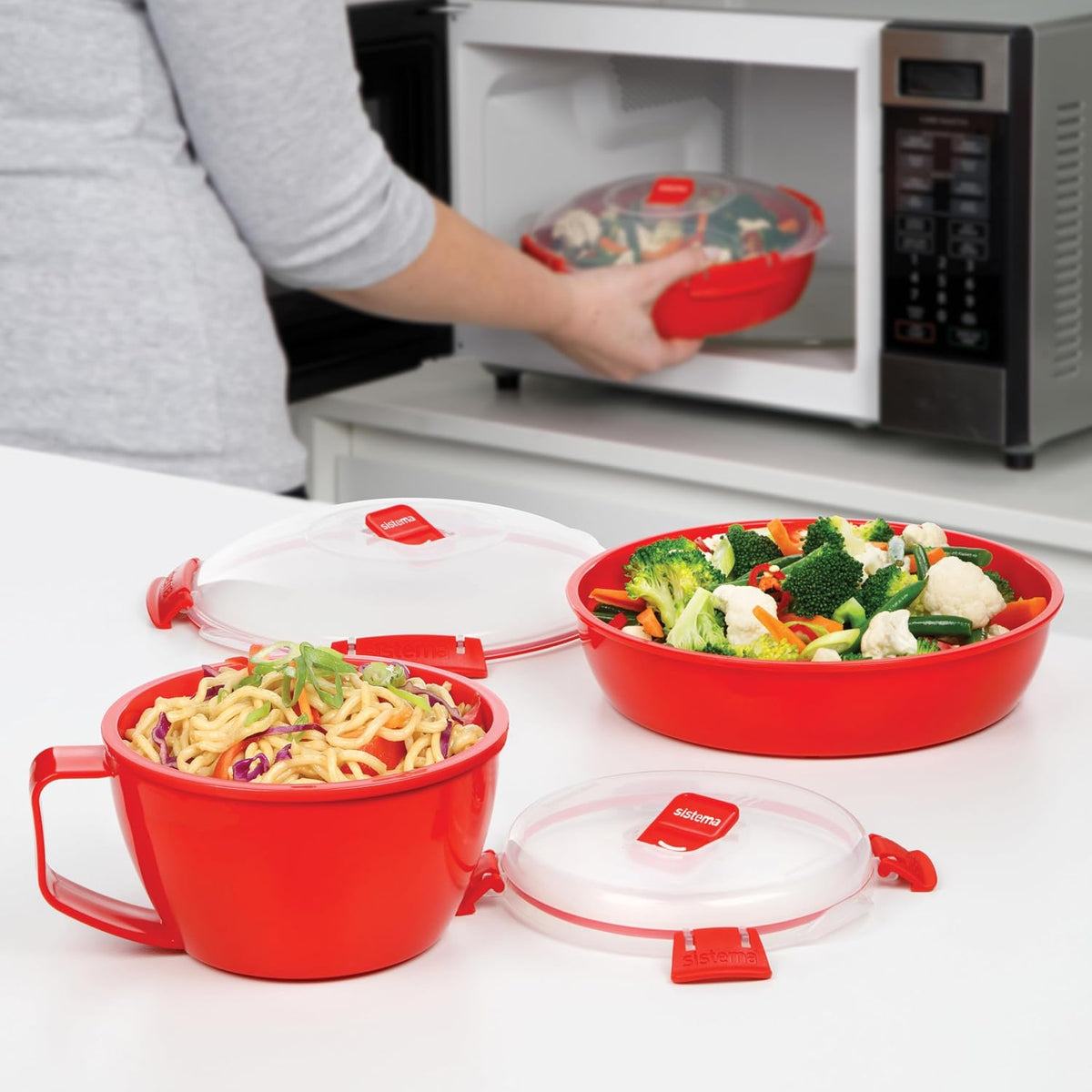 Sistema Microwaveable 940mL Noodle Bowl, Round Microwave Container with Lid & Steam-Release Vent, Cooks Pasta, Soup, Stew & More, Dishwasher & Freezer-Safe, BPA-Free