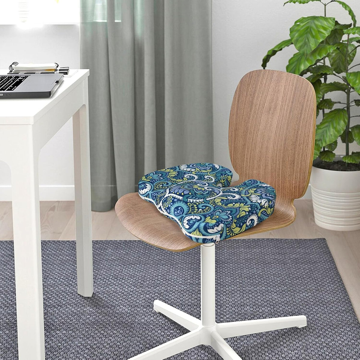 Tailbone Pain Relief Cushion, Memory Foam Seat Cushion for Coccyx Sciatica Pain Pressure Relief Office Desk Chair
