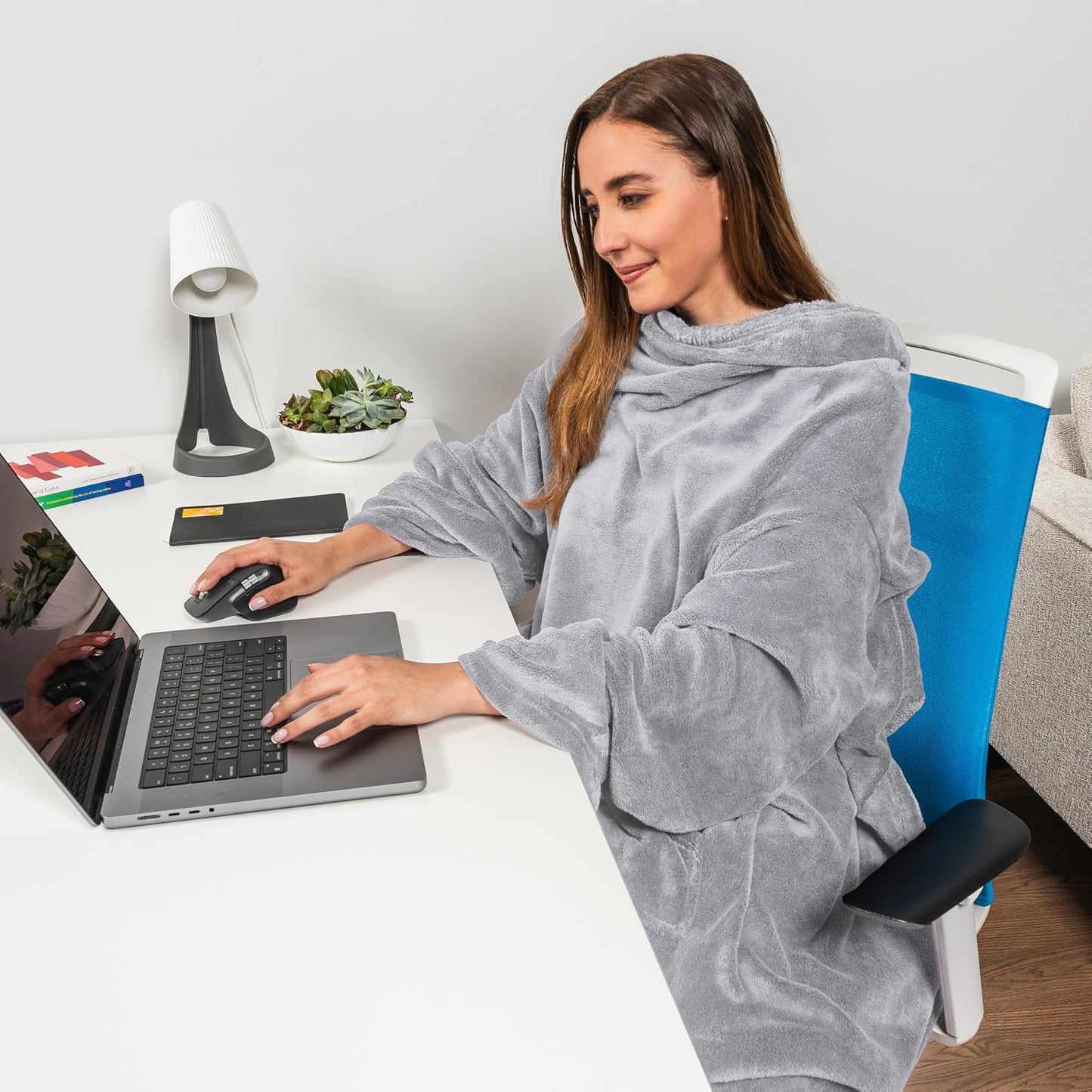 PAVILIA Blanket with Sleeves for Adult Women Men, Soft Warm Wearable Blanket Fleece Wrap Throw, Robe Blanket Gift