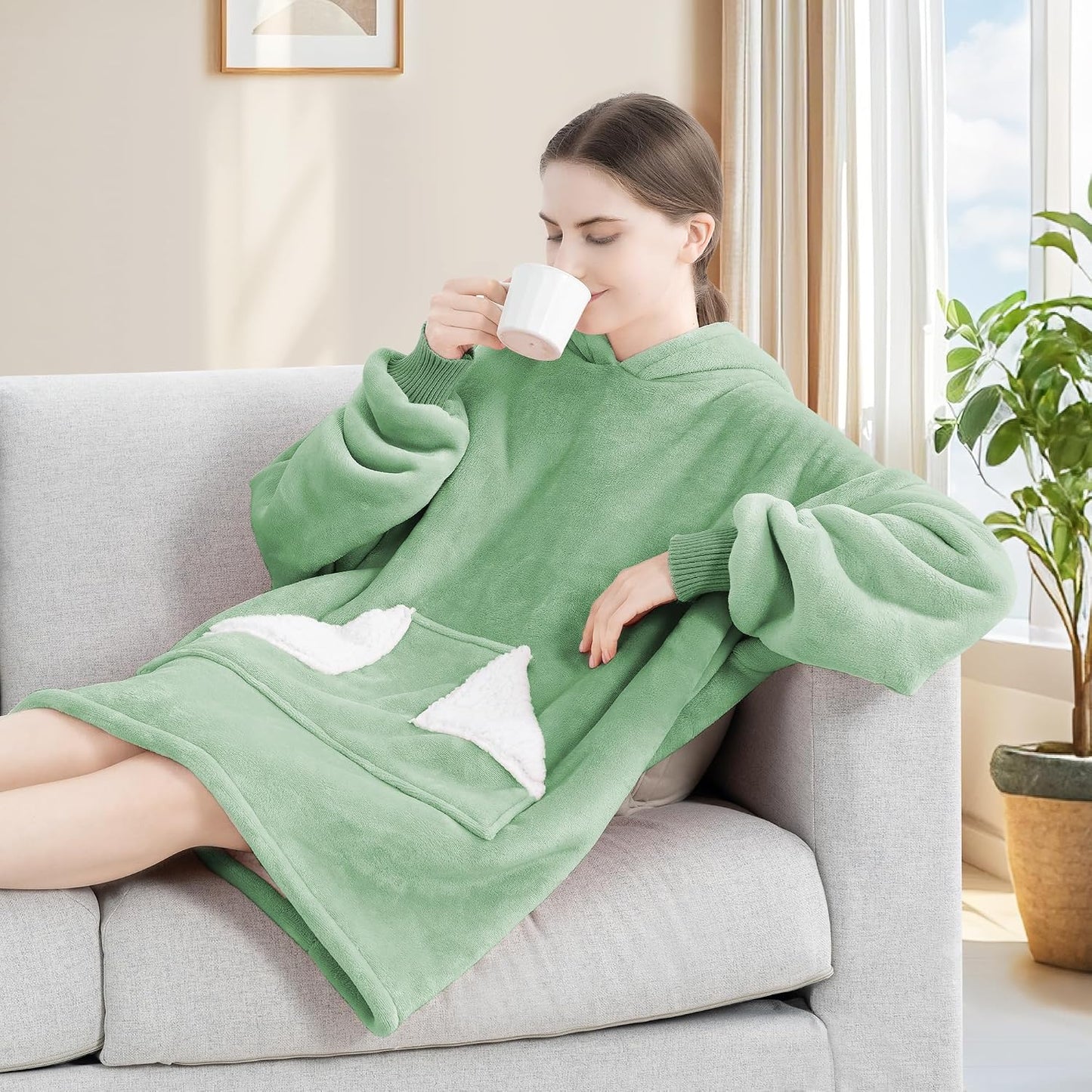 Wearable Blanket Hoodie, Oversized Sherpa Fleece Sweatshirt Blanket with Giant Hood Pocket and Sleeves for Adult, Warm & Cozy Grey Blanket Gifts for Women
