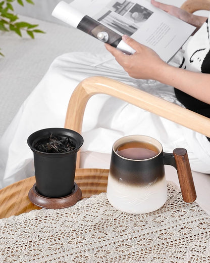 ZENS Tea Mug with Infuser and Lid for Loose Leaf Tea Steeper, 16.9oz Moss | Embossed Ceramic Tea Cup with Infuser for Herbal Tea Difussers, Tea Lovers Gifts, Nature Wood Handle