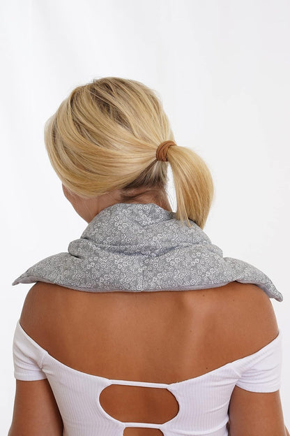 SacksyThyme Microwaveable Heating Pad - Microwave Neck and Shoulder Wrap for Moist Hot Therapy - Hot & Cold Compress for Relaxation & Stress Relief - Flaxseed - Made in USA - 22"x6", Grey