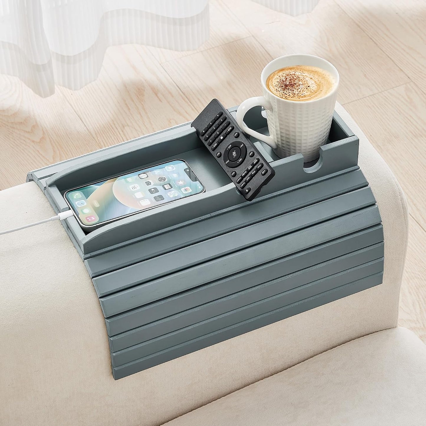 GEHE Bamboo Couch Cup Holder, Anti-Spill Sofa Arm Tray, Natural and Easy to Clean Couch Arm Cup Holder Armrest Tray Perfect for Cups, Beers, Snacks, Remote Control, Drinks