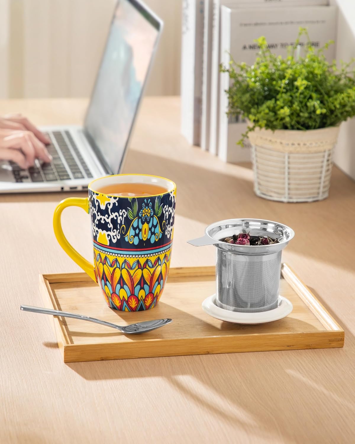 vancasso 18 Oz Tea Infuser Mug with Lid, Mint Petal Whirl | Eye catching Bohemian pattern, adds charm to any tea corner, ceramic mug with infuser, microwave and dishwasher safe