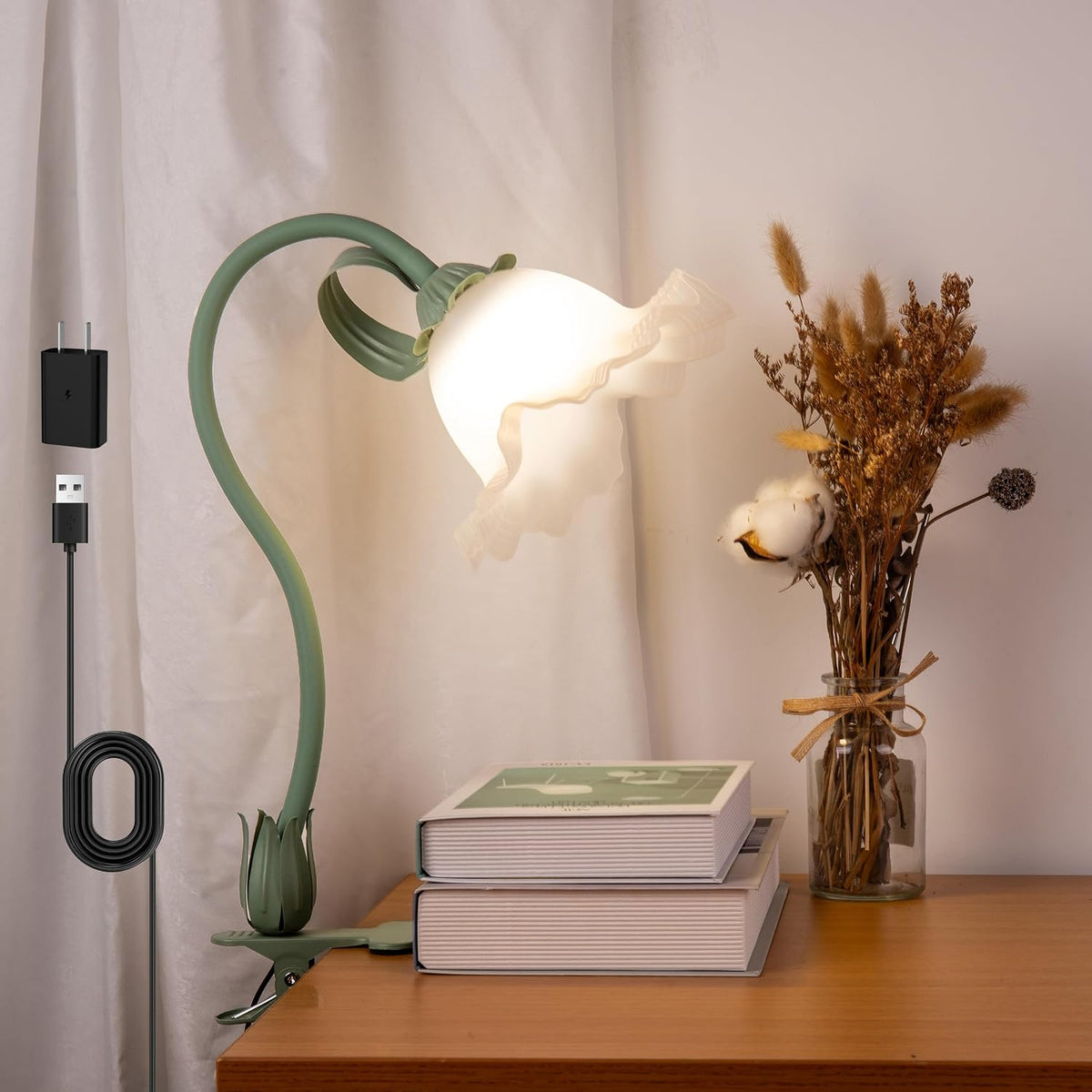 Flower Clip On Desk Lamp for Home and Dorm - Cute Floral Clip On Bedside Book Reading Light, Pink Flower Bunk Bed Lighting, Kawaii Led Flexible Gooseneck Table Lamp for Headboard with Clamp
