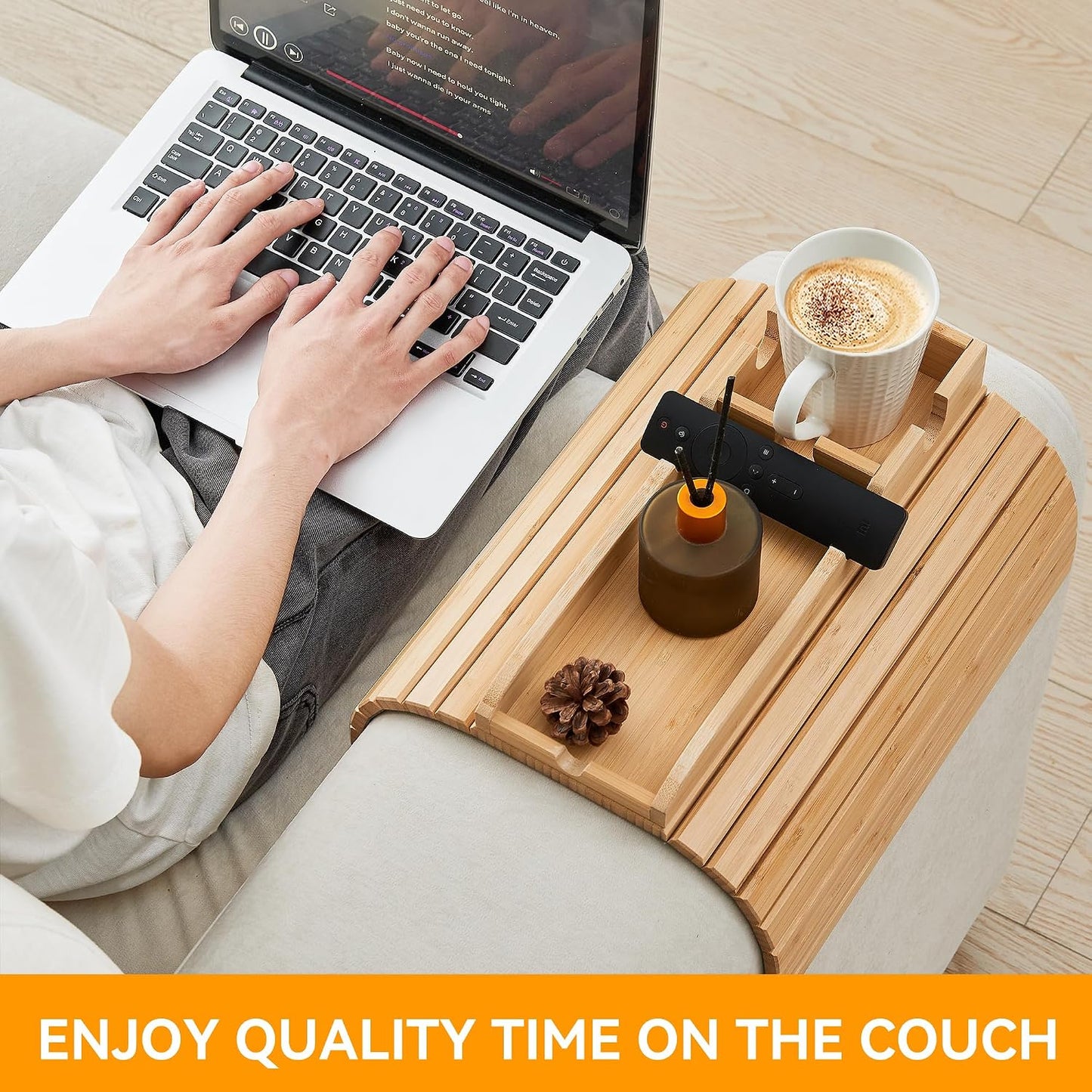 GEHE Bamboo Couch Cup Holder, Anti-Spill Sofa Arm Tray, Natural and Easy to Clean Couch Arm Cup Holder Armrest Tray Perfect for Cups, Beers, Snacks, Remote Control, Drinks