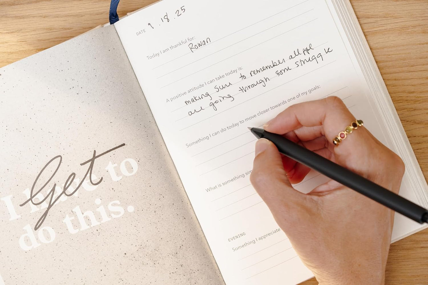 ANECDOTE. Gratitude Journal – The Good Day Journal for Happiness, Mindfulness and Reflection, Feel Happier and Less Stressed, Inspirational Daily Journal for Women & Men - Cream