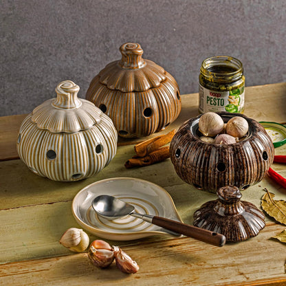 Garlic Storage Pod Ceramic Garlic Keeper with Lid Large Garlic Container for Counter, White
