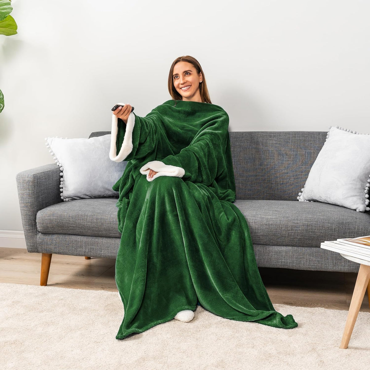 PAVILIA Wearable Blanket with Sleeves and Pocket for Women Men, Sherpa Trim