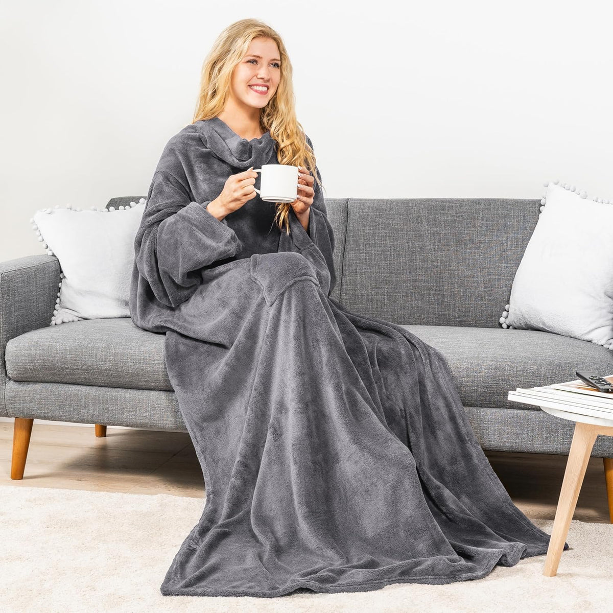 PAVILIA Blanket with Sleeves for Adult Women Men, Soft Warm Wearable Blanket Fleece Wrap Throw, Robe Blanket Gift