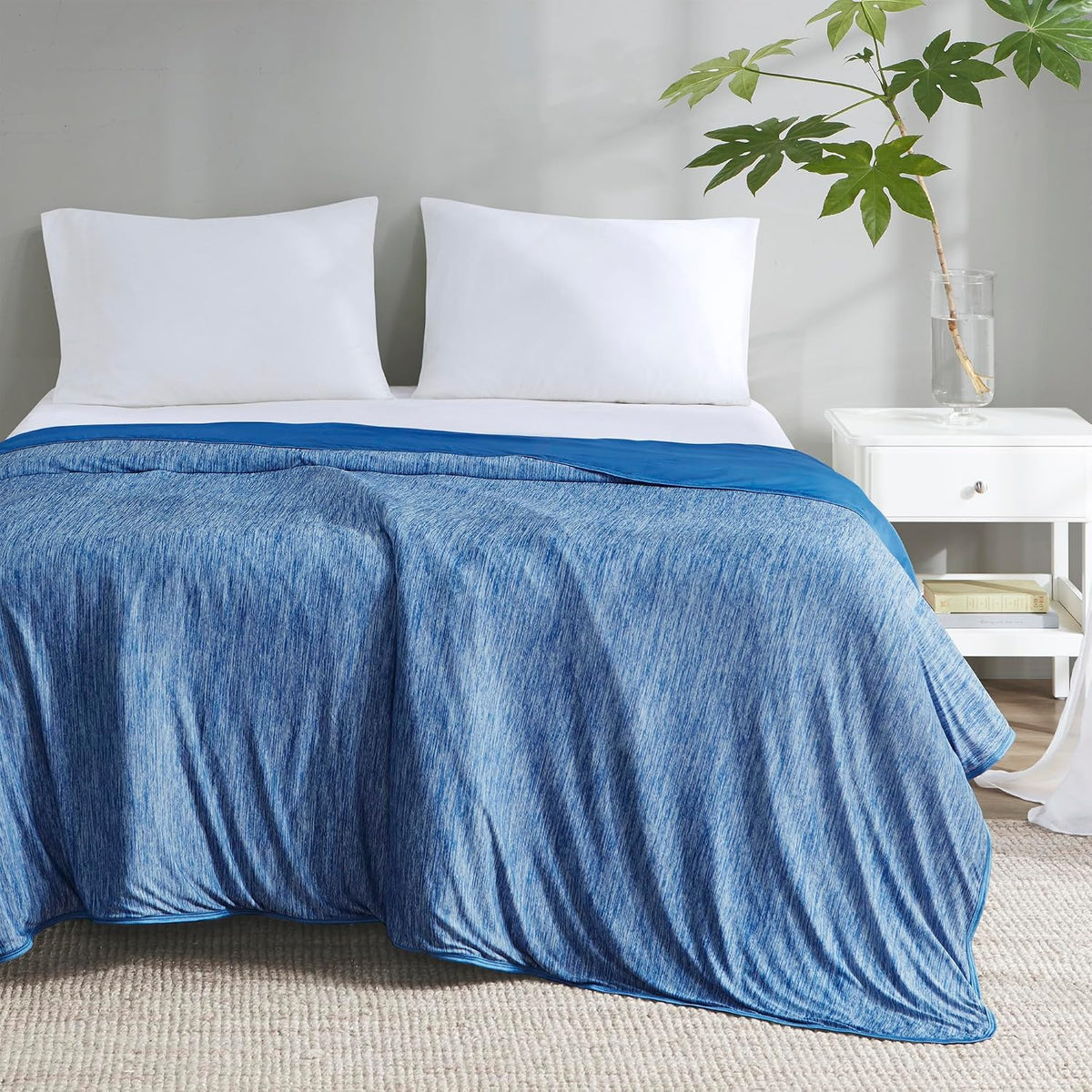Cooling Blanket Queen Size for Hot Sleepers, Q-Max >0.4, 90 x 90 Inch, Grey