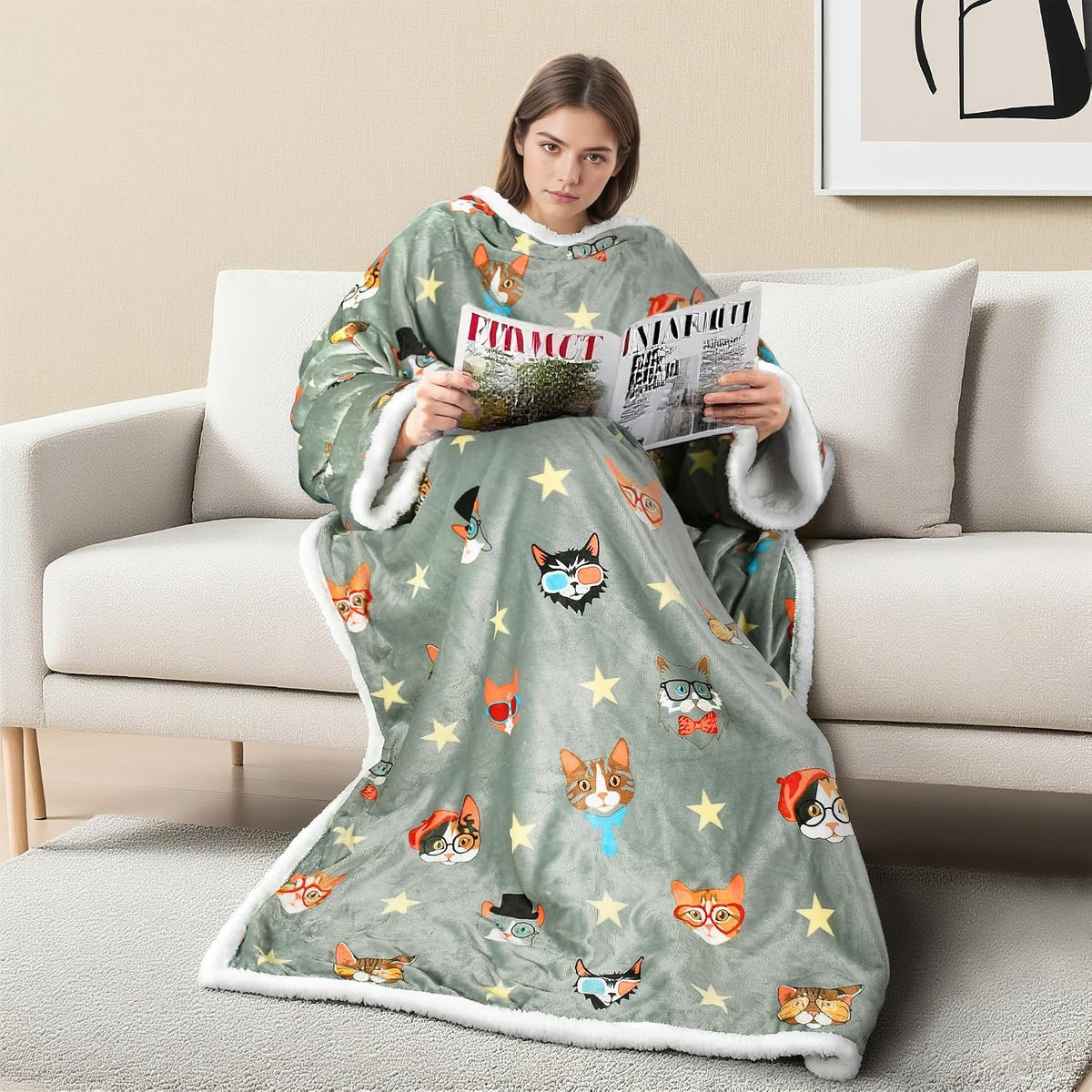 Catalonia Sherpa Wearable Blanket with Sleeves and Pocket for Adults