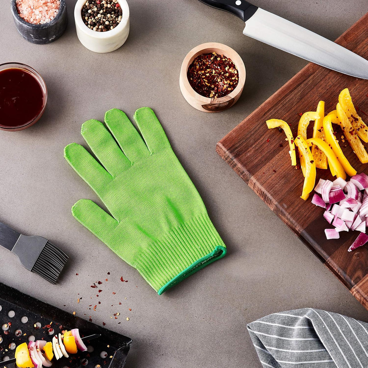 Mercer Culinary MercerGuard Cut Glove, Large