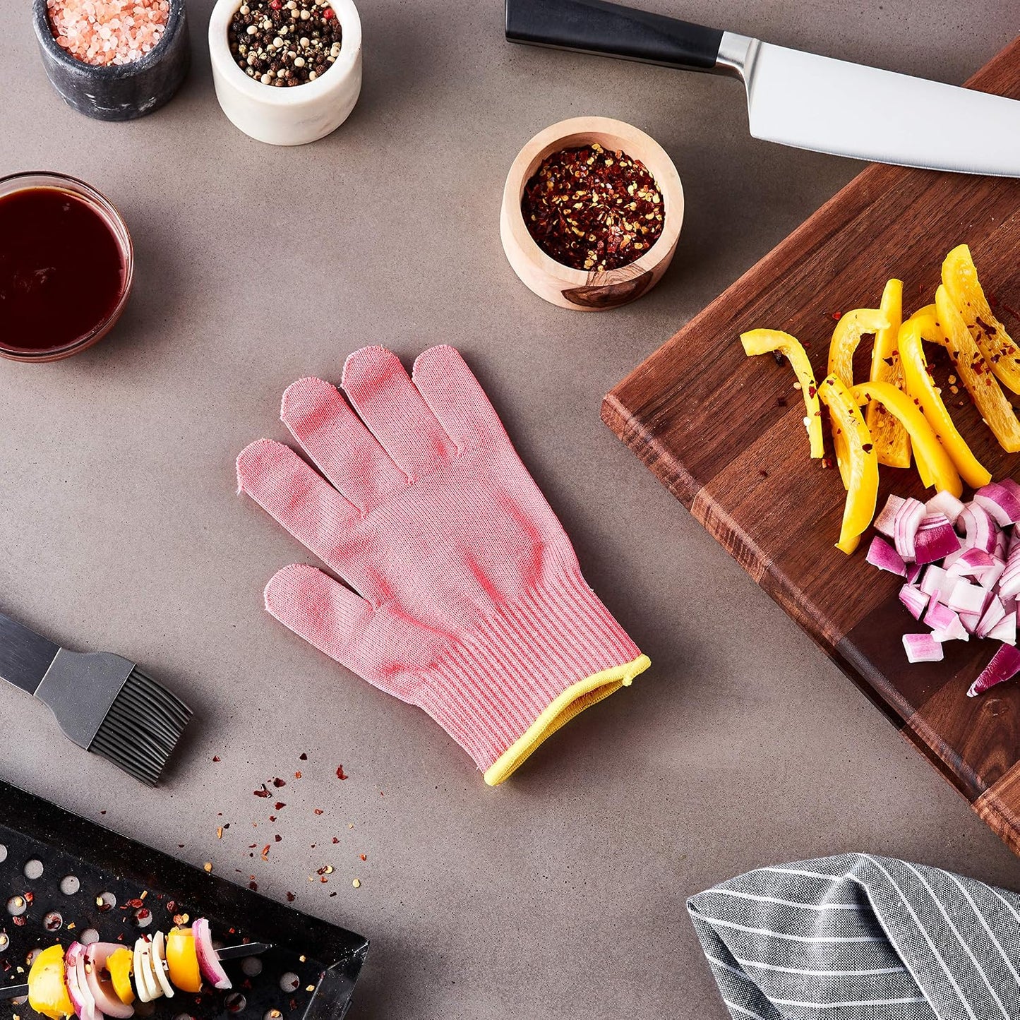 Mercer Culinary MercerGuard Cut Glove, Large